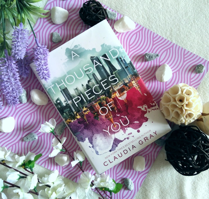 Chronique : A thousand pieces of you de Claudia Gray