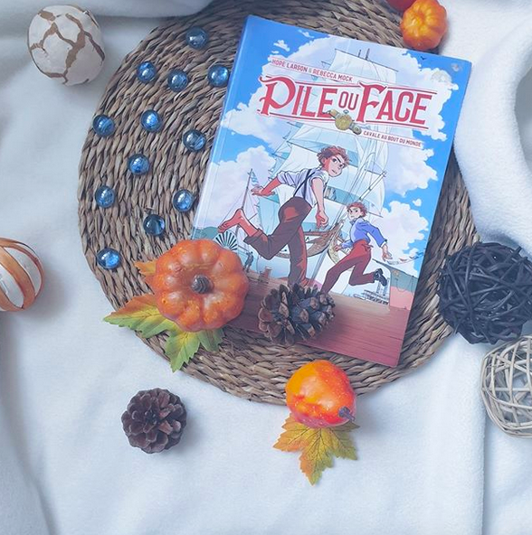 Pile ou Face : Cavale au bout du monde de Hope Larson & Rebecca Mock